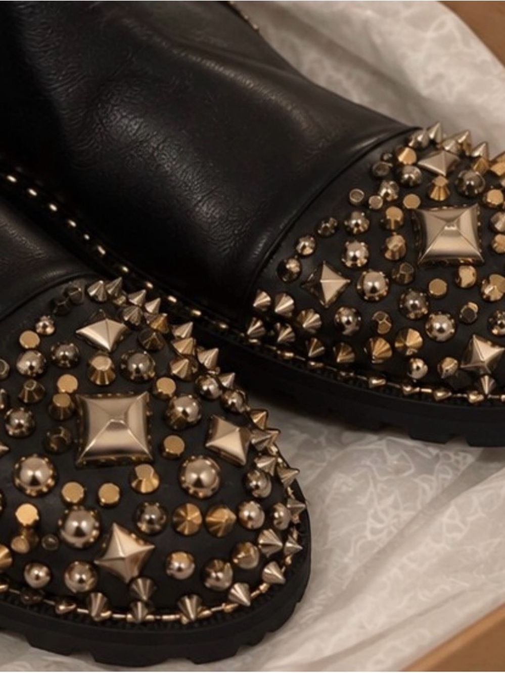 Studded - Picture 4 of 4